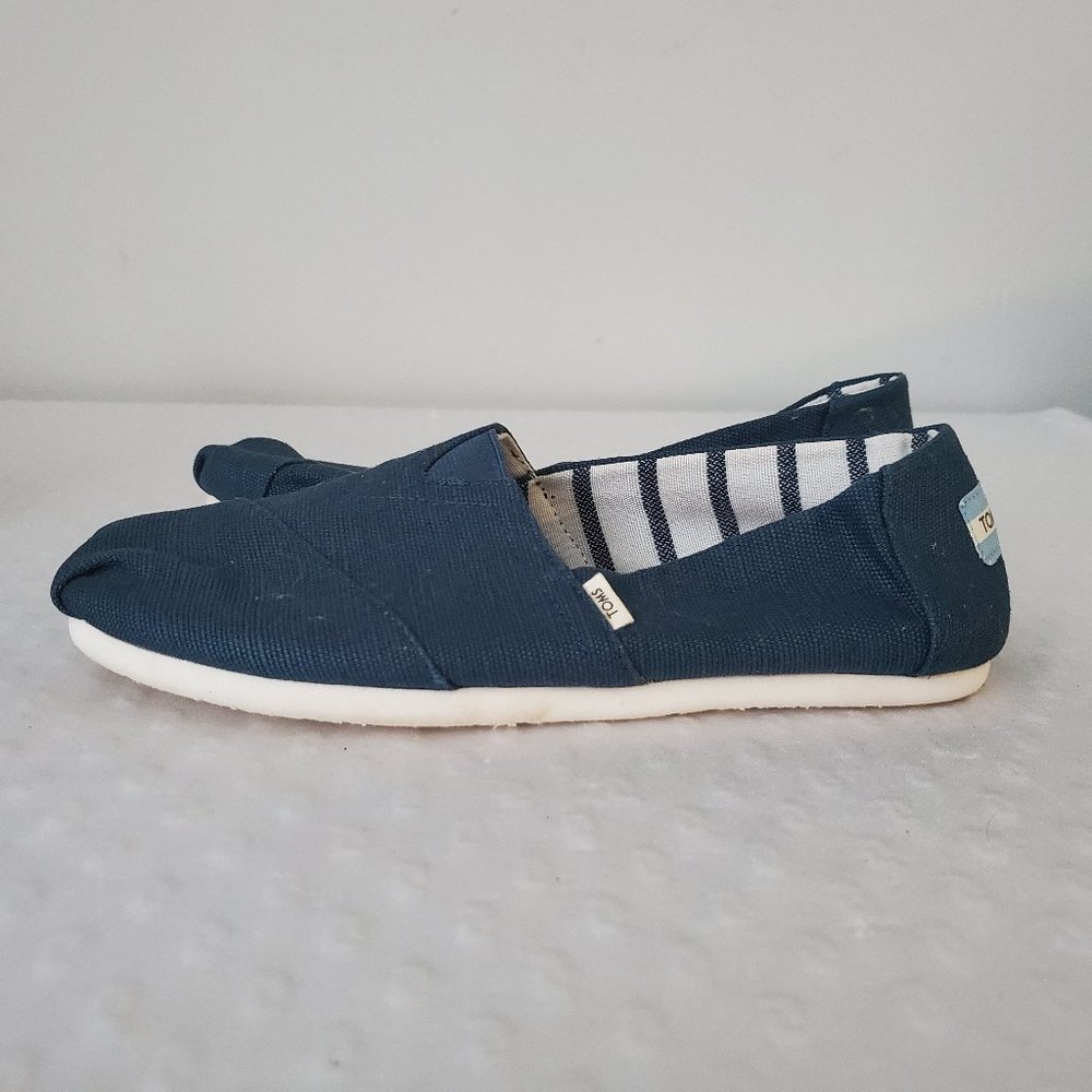 Toms Classic Slip On Women Sz 7.5
